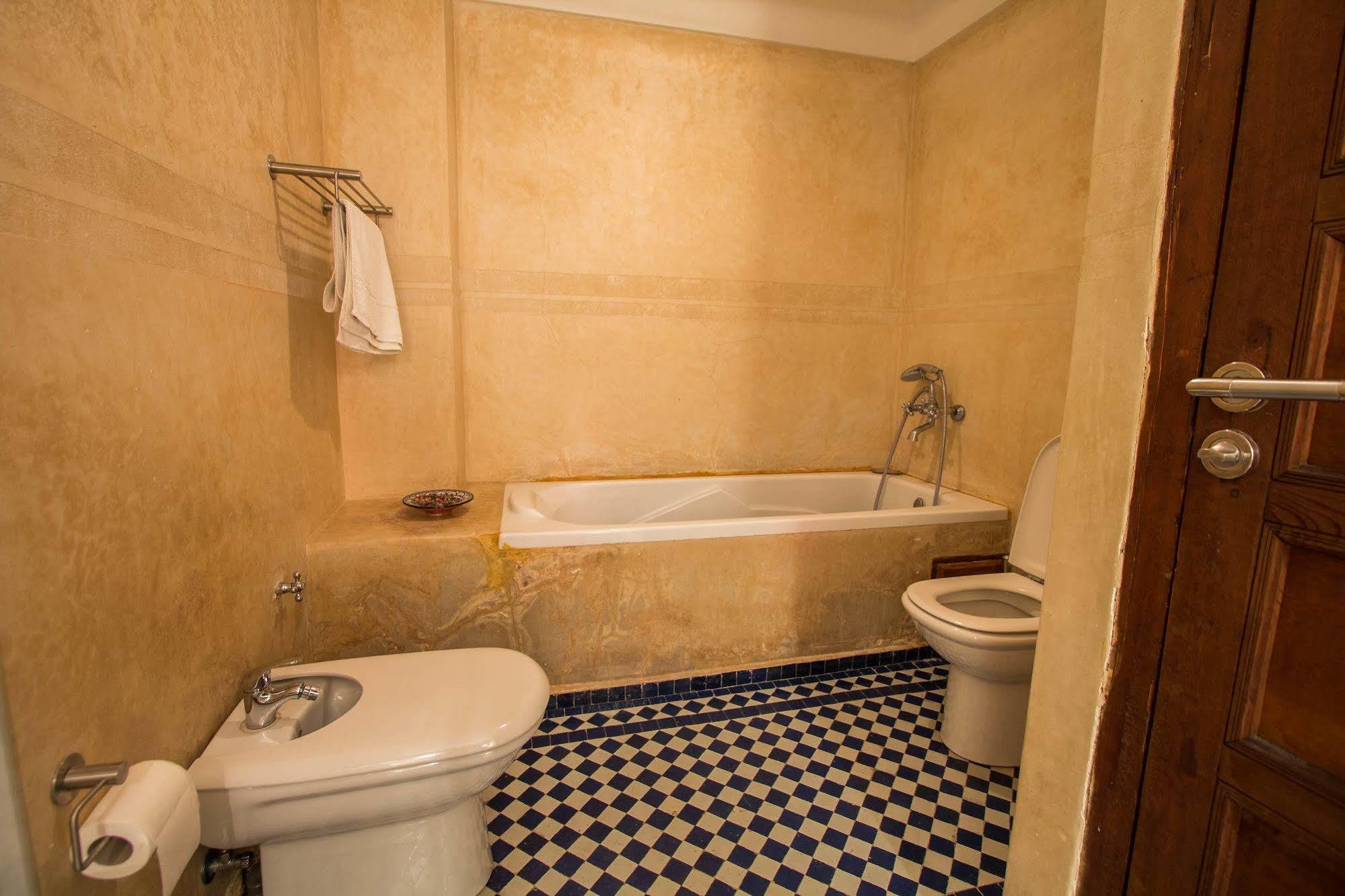 フェズ リヤド ノウジョウム メディナ Bed & Breakfast エクステリア 写真